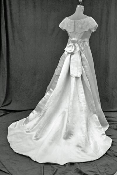 Hannah Biddle Wedding Dress 